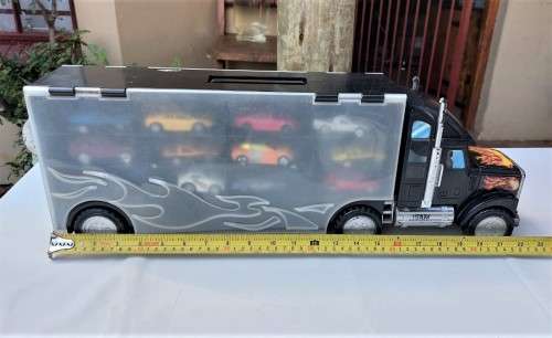 TOY TRUCK TRANSPORT CARRIER  WITH 28 DIE CAST CARS!