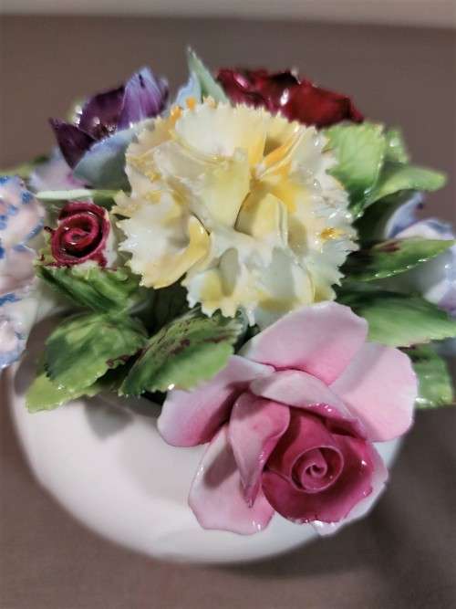 EXQUISITE ROYAL ADDERLEY 1964-1970S SPRING FLOWER BOUQUET