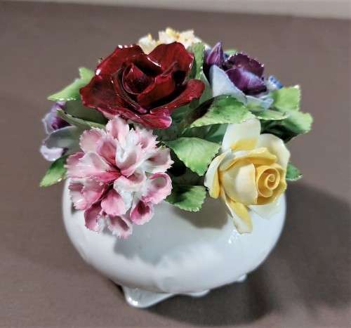 EXQUISITE ROYAL ADDERLEY 1964-1970S SPRING FLOWER BOUQUET