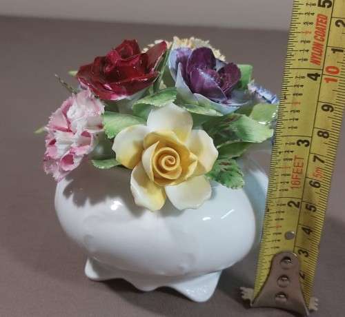 EXQUISITE ROYAL ADDERLEY 1964-1970S SPRING FLOWER BOUQUET