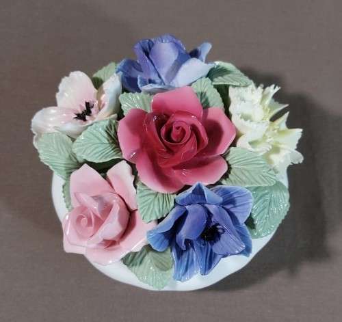 PRETTY COALPORT BONE CHINA FLOWER VASE