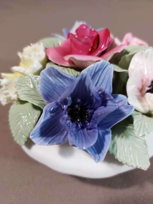 PRETTY COALPORT BONE CHINA FLOWER VASE