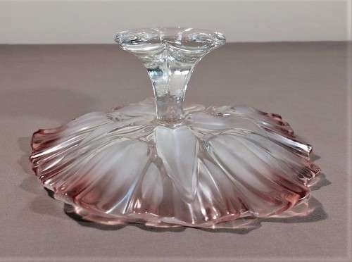 NO 1 OF 2: WALTHER GLAS LARGE SYLVIA PATTERN FROSTED CHRYSTAL GLASS CAKE STAND
