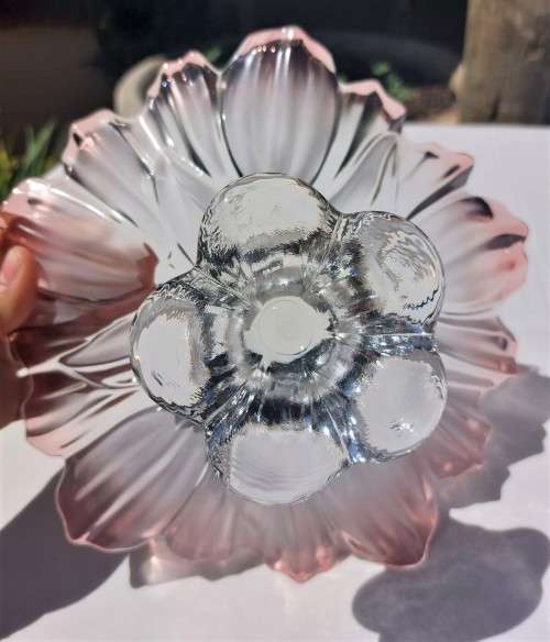 NO 2 of 2 WALTHER GLAS LARGE SYLVIA PATTERN FROSTED CHRYSTAL GLASS CAKE STAND