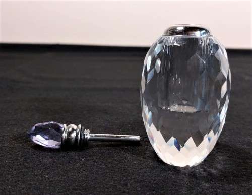VINTAGE CHRYSTAL GLASS PERFUME BOTTLE WITH PURPLE COLOURED FACETTED STOPPER