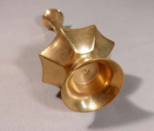 BRASS ALADDIN GENIE LAMP AND TWO BRASS VASES