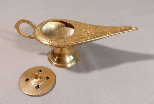 BRASS ALADDIN GENIE LAMP AND TWO BRASS VASES