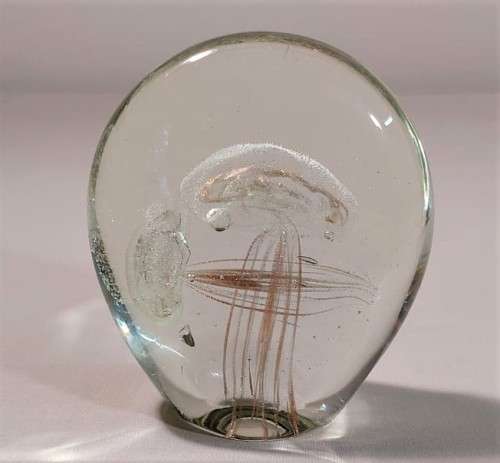 JELLEYFISH ART GLASS PAPERWEIGHT - SKILLFULLY HANDMADE