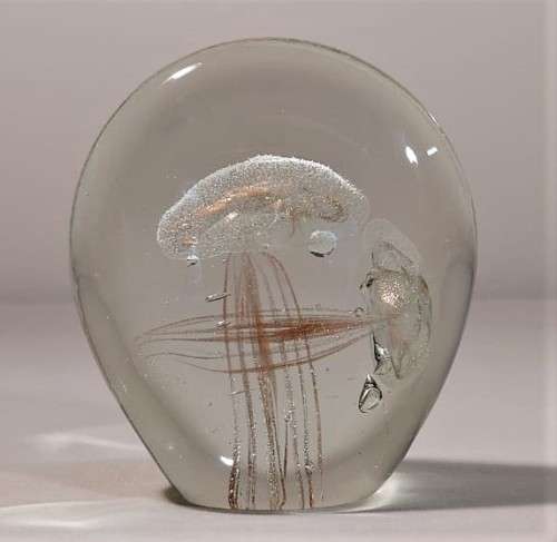 JELLEYFISH ART GLASS PAPERWEIGHT - SKILLFULLY HANDMADE