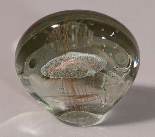 JELLEYFISH ART GLASS PAPERWEIGHT - SKILLFULLY HANDMADE
