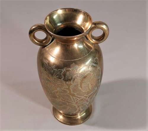 SOLID BRASS VASE WITH TWO RING EAR HANDLES 23CM HIGH HEAVY