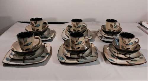 PFALTZGRAFF RUSTIC LEAVES 24 PIECE (6 PERSON) DINNERWARE SET CRAFTED OF STONEWARE