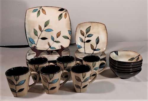 PFALTZGRAFF RUSTIC LEAVES 24 PIECE (6 PERSON) DINNERWARE SET CRAFTED OF STONEWARE