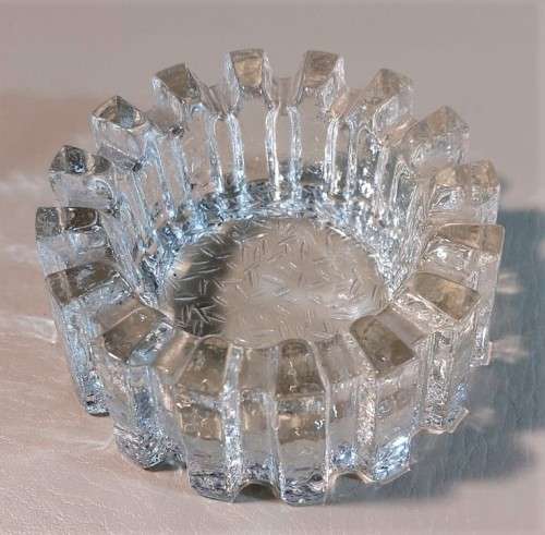 TWO VINTAGE CHRYSTAL CUT ASHTRAYS