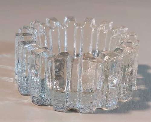 TWO VINTAGE CHRYSTAL CUT ASHTRAYS