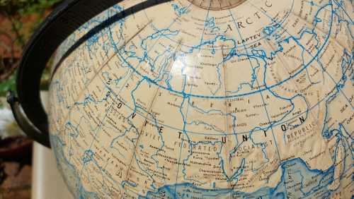 RAND MCNALLYS HISTORICAL SHIPS GLOBE FROM THE 1970S - RARE LARGE 30CM DIAMETER GLOBE MADE IN THE USA