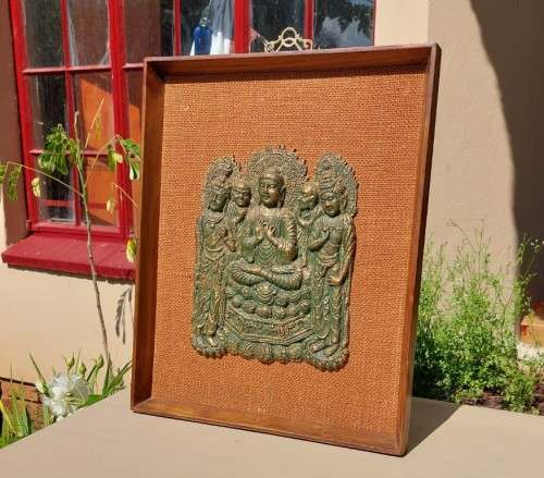 THE AMIDA BUDDHAS OF JAPAN SCULPTURE WITH THE CIRCLE OF LIFE MUDRA (HAND GESTURE)