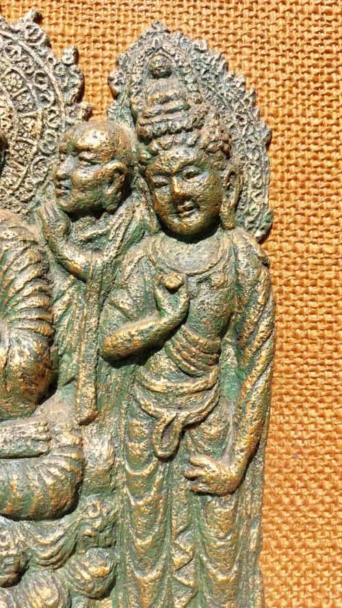 THE AMIDA BUDDHAS OF JAPAN SCULPTURE WITH THE CIRCLE OF LIFE MUDRA (HAND GESTURE)