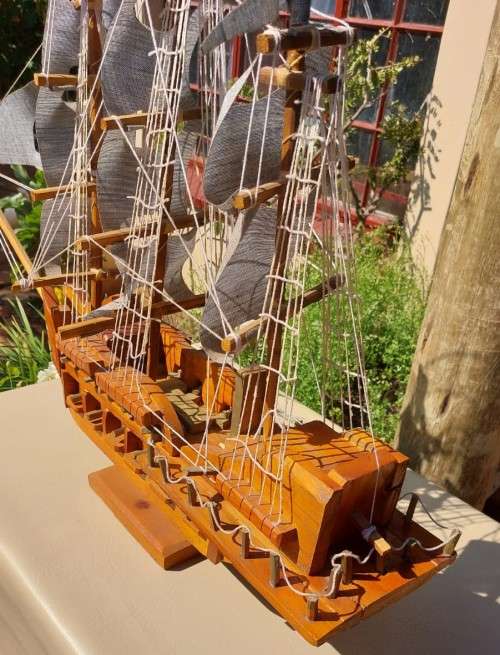 LARGE 1,1M LONG 75CM HIGH CUSTOM MADE 3 MASTED WOODEN SAILING WAR SHIP OR GALLEON