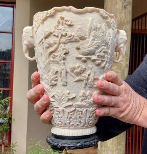 CHINESE INSPIRED RESIN MARBLE COMPOSITE CHINOISERIE VASE MADE IN ITALY