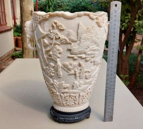 CHINESE INSPIRED RESIN MARBLE COMPOSITE CHINOISERIE VASE MADE IN ITALY
