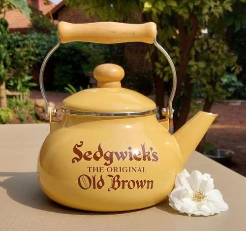 ENAMEL SEDGWICKS THE ORIGINAL OLD BROWN SHERRY CREAM LARGE TEAPOT 23CM HIGH WITH LID AND HANDLE