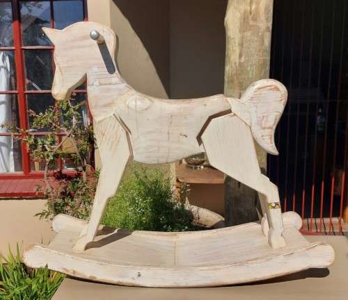 VINTAGE WOODEN ROCKING HORSE LARGE 80CM HIGH 90CM WIDE