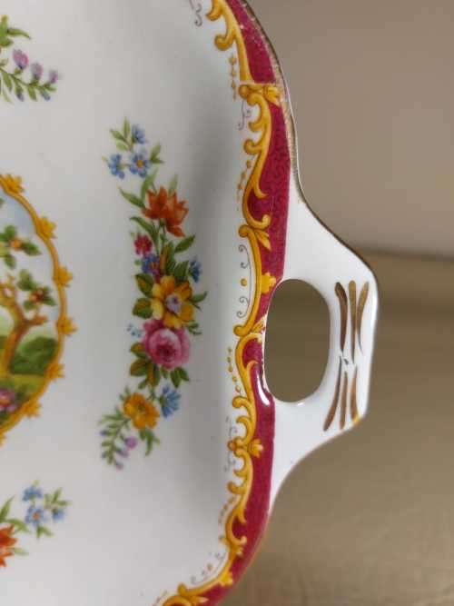 ROYAL ALBERT VINTAGE 1940S SQUARE SHAPED CHELSEA BIRD PATTERN SWEET DISH WITH PIERCED HANDLES