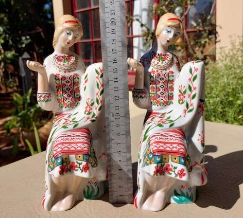 VINTAGE 1990S UKRANIAN KYIV PORCELAIN FIGURINES