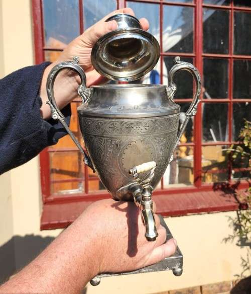 ANTIQUE 140 YEAR OLD NODDER AND SONS SHEFFIELD BRITTANIA METAL HOT WATER AND TEA URN