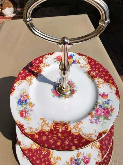 RARE 1950S PARAGON 3-TIER CAKE STAND - ROCKINGHAM RED PATTERN - BY WARRANT OF QUEEN ELIZABETH OF ENG