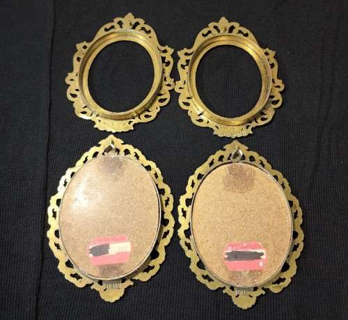 FOUR (4) SMALL (13x9CM) OVAL BRASS PHOTO FRAMES MADE IN ITALY