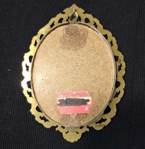 FOUR (4) SMALL (13x9CM) OVAL BRASS PHOTO FRAMES MADE IN ITALY