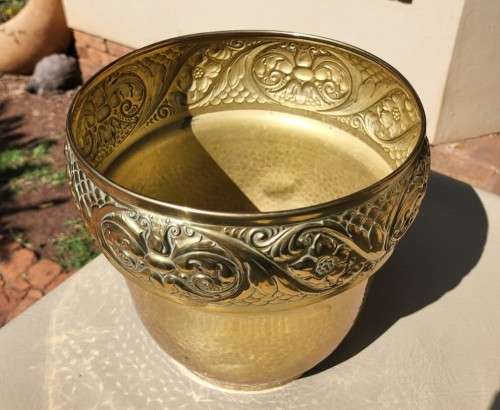 FAMOUS GERMAN DESIGNER IGNATIUS TASCHNER! BRASS PLANTER - ANTIQUE FROM EARLY 1900S