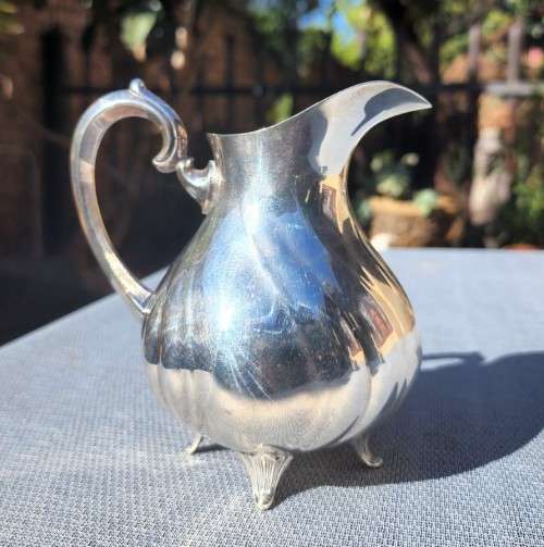 WMF GERMANY NEUSILBER MILK PITCHER IN AMAZING CONDITION VINTAGE (1935-1655)