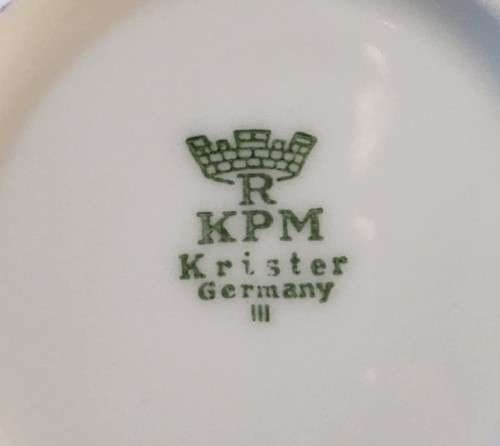 VINTAGE (1952-1965) GERMAN KPM KRISTER PORCELAIN 25 PIECE TEASET