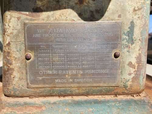 A VINTAGE 1940S FARM ALFA LAVAL SWEDEN JUNIOT NO 15 MILK SEPARATOR