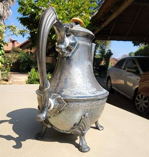 ANTIQUE PHILLIP ASHBERRY AND SONS SHEFFIELD (1856-1900) SILVERPLATED (ON BRITTANIA METAL) TEAPOT
