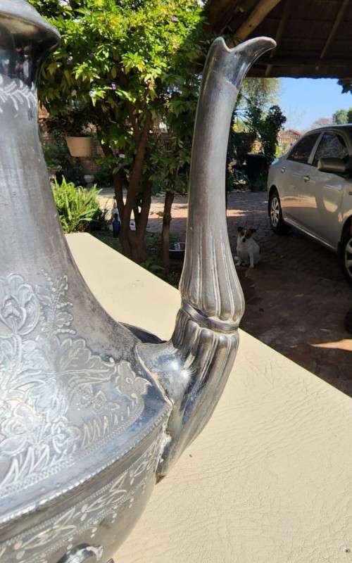 ANTIQUE PHILLIP ASHBERRY AND SONS SHEFFIELD (1856-1900) SILVERPLATED (ON BRITTANIA METAL) TEAPOT