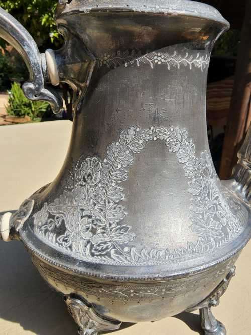 ANTIQUE PHILLIP ASHBERRY AND SONS SHEFFIELD (1856-1900) SILVERPLATED (ON BRITTANIA METAL) TEAPOT