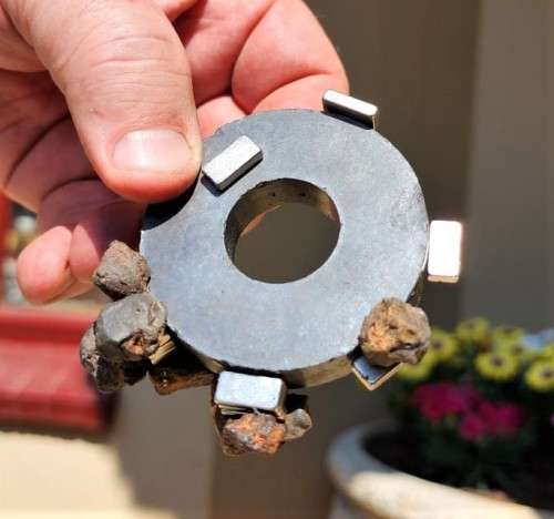 GROUP OF POSSIBLE METEORITE FRAGMENTS 4 BILLION YEARS OLD CONTAINS IRON NICKEL MAGNETIC AS SEEN IN P