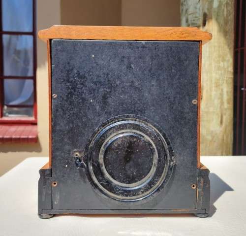 AMERICAN SESSIONS ANTIQUE TIME AND STRIKE MISSION STYLE MANTEL CLOCK WITH KEY WORKING