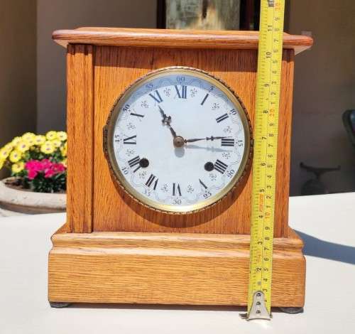 AMERICAN SESSIONS ANTIQUE TIME AND STRIKE MISSION STYLE MANTEL CLOCK WITH KEY WORKING