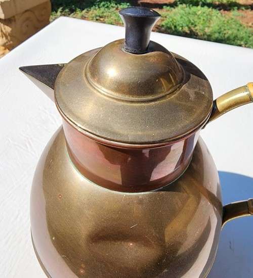 VINTAGE MADE IN HOLLAND COPPER AND BRASS COFFEE POT WITH WRAPPED HANDLE