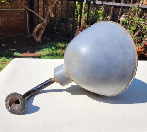 LARGE VINTAGE METAL INDUSTRIAL STYLE FACTORY LAMP SHADE