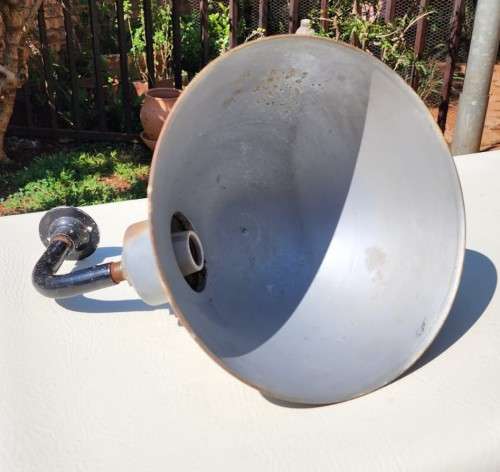 LARGE VINTAGE METAL INDUSTRIAL STYLE FACTORY LAMP SHADE