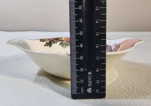 ROYAL DOULTON ROBIN HOOD GIVES COIN UNDER THE GREENWOOD TREE SERIES 1952 DISH  D6341