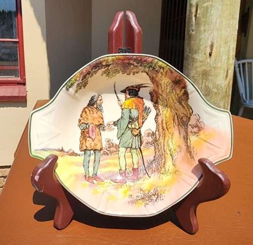 ROYAL DOULTON ROBIN HOOD GIVES COIN UNDER THE GREENWOOD TREE SERIES 1952 DISH  D6341