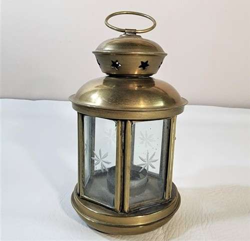 CHARMING VINTAGE BRASS AND GLASS HEXAGONAL SHAPE TEALIGHT CANDLE HOLDER