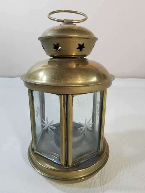 CHARMING VINTAGE BRASS AND GLASS HEXAGONAL SHAPE TEALIGHT CANDLE HOLDER